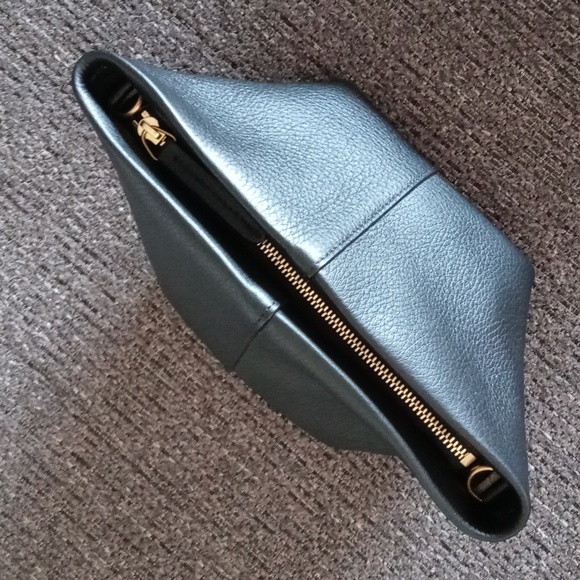 🆕️ 🖤Mansur Gavriel🖤 - Black Tulipano Compact Crossbody Bag - Picture 8 of 11